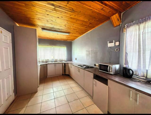5 BEDROOM HOUSE FOR SALE IN SASOLBURG EXT 1